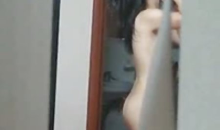 masseuse دانلود رایگان فیلم سکسی گروهی باریک مشتری را فریب داد.