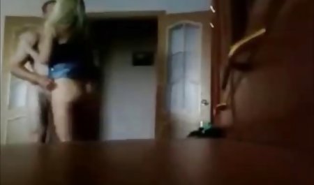Ebony Chanell Heart با یک کمان قرمز دانلود رایگان فیلم سکسس در موهایش با یک هاله سفید در کراوات fucks می کند