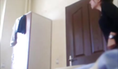 شریک بالغ دانش آموز خال کوبی را در خلال خال دانلود رایگان فیلم سکسی هندی کوبی می کند