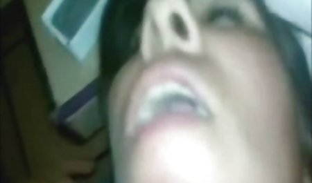 دختر در جوراب ساق بلند اسپرم را از یک فیلم دانلود رایگان سکسی عضو در یک نمایش 69 می خورد